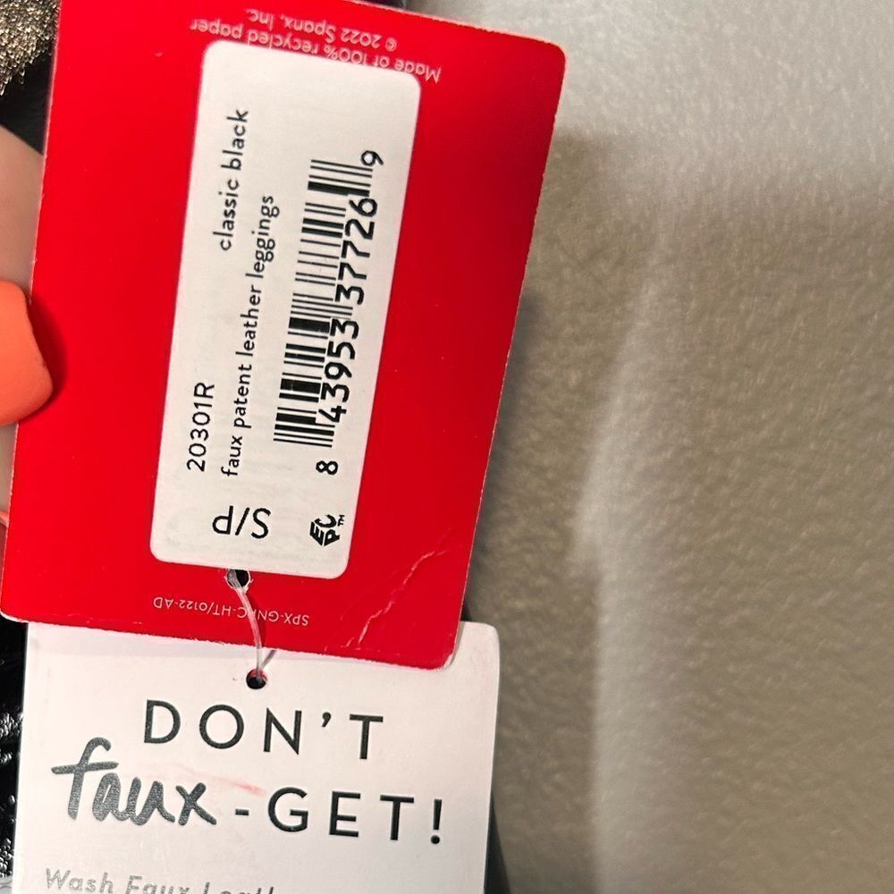 Spanx Faux Patent Leather Leggings NWT - Picture 5 of 6